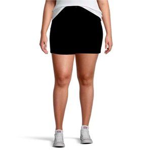Denver Hayes Women's High Rise Mid Black Shorts | 18